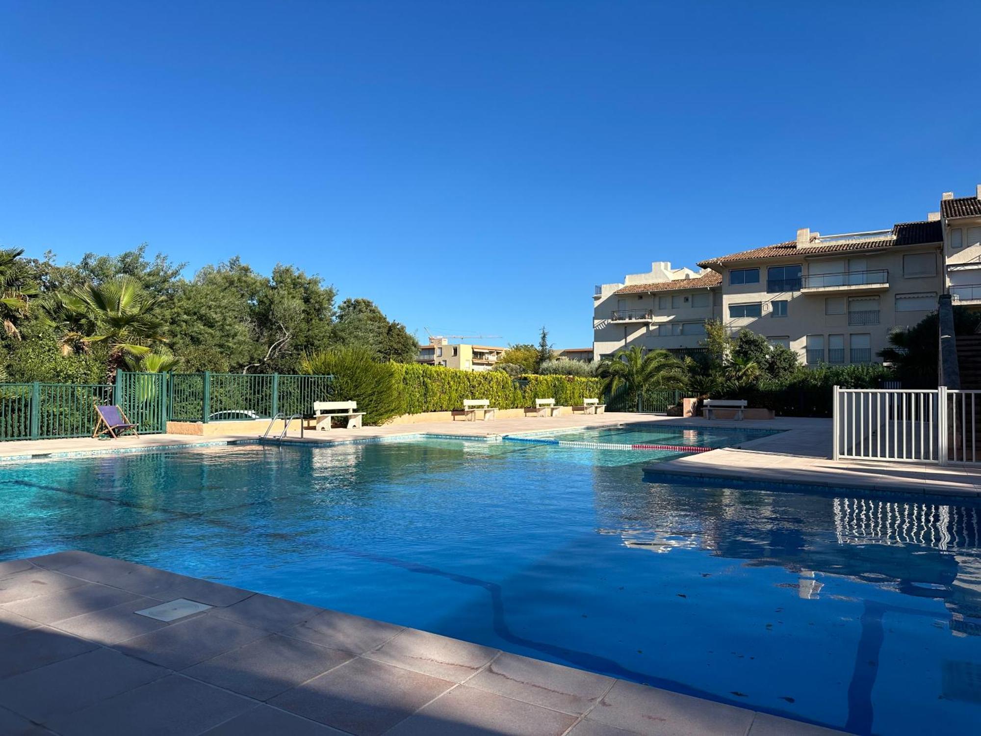 Saint-Tropez - Studio 40 M2 Buitenkant foto